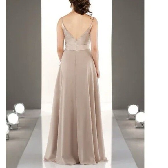 Sorella Vita Style 9088 satin & chiffon floor-length bridesmaid dress Size 6 - Picture 2 of 4